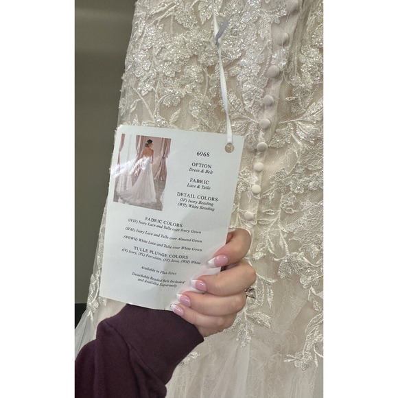 Stella York 6968 Floral Lace Mermaid Wedding Dress w/ Glitter Tulle 12 (SAMPLE) - Picture 9 of 9